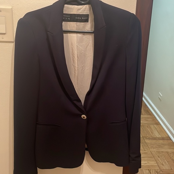 Zara navy blue blazer in size medium USA sizing gently used - Picture 4 of 12